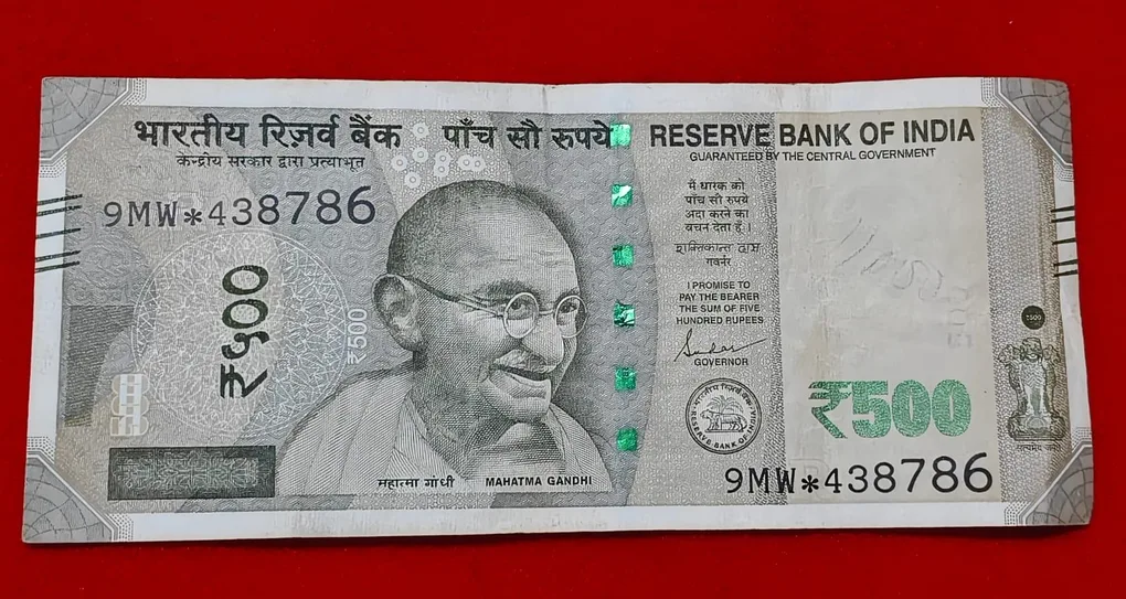 500 Rupee Star Note with Ending 786 Rare Note Serial No. 438786