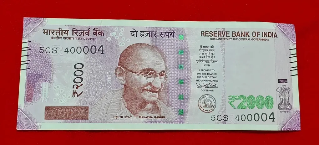 2000 Rupee Note CHAR LAKH CHAR Rupee Serial No. Note