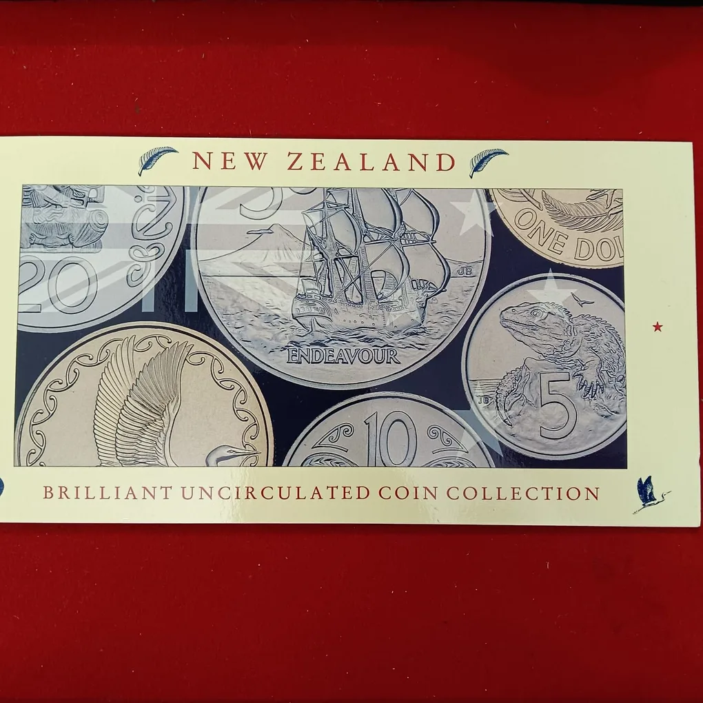 Ex Rare Proof Coin New Zealand Captain Cook's Endeavour Brilliant Uncirculated Coin Set Year 1990 Issue By Royal New zealand Mint