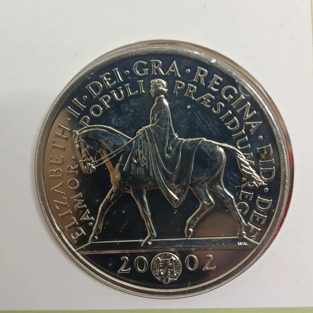 Rare Queen Elizabeth 5 Pounds Dei Gra Regina 2002 Year Proof Coin Set Issued Royal Mint