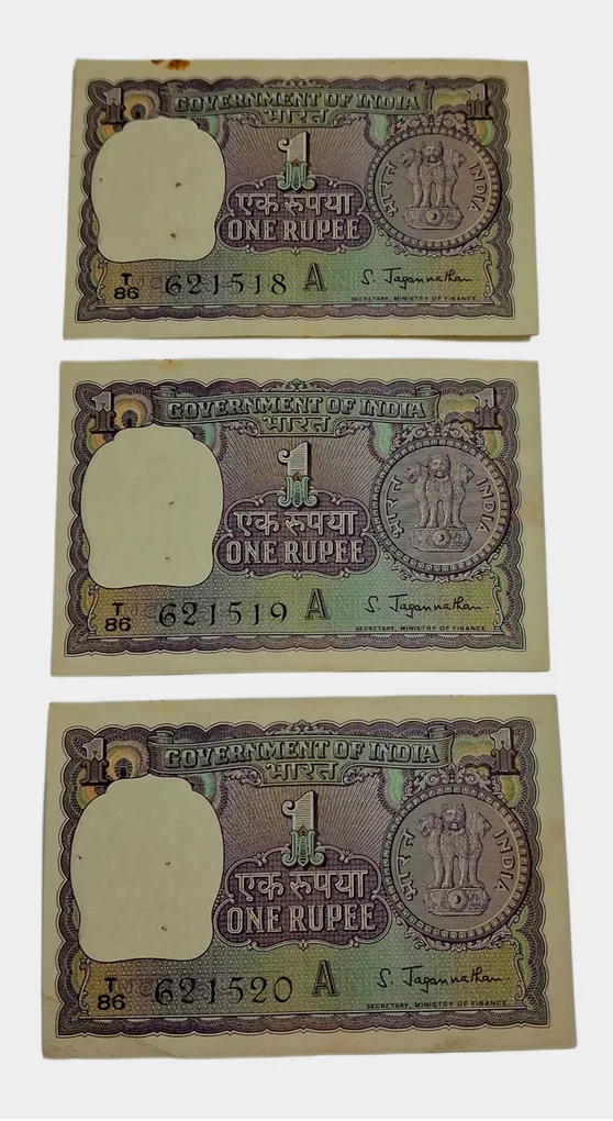 One Rupee Old Big Coin Issue Year 1967 Sign S. Jagannathan Serially 3 Notes are in High Collectable AUNC Grades.