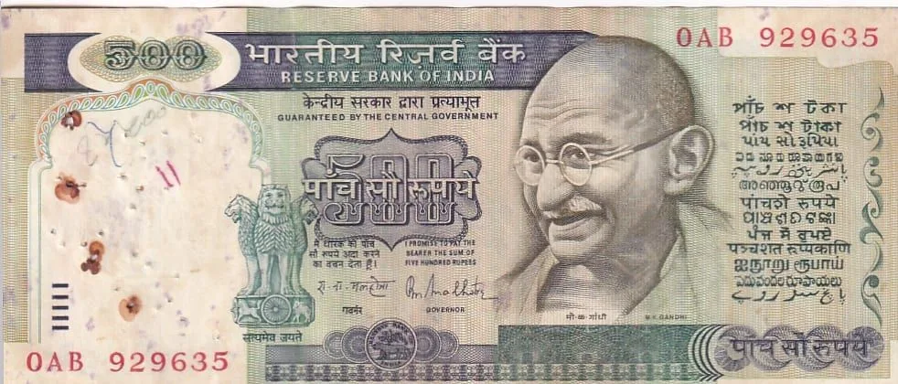 500 Rupees R N Malhotra Signature First Issue Very Fine Condition Note #4