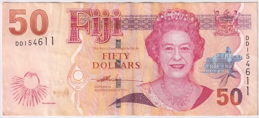 Fiji 50 Dollar Queen Elizabeth II 2007 Year Banknote Rare #3