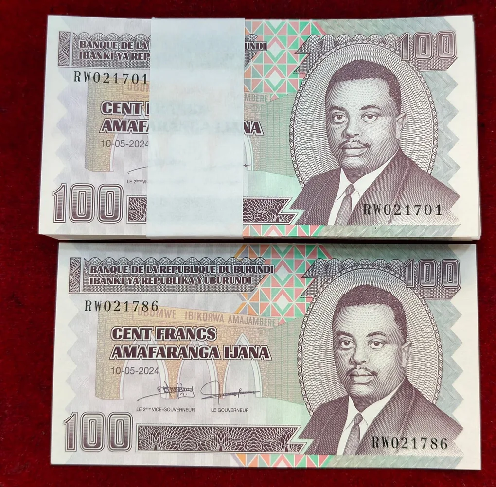 Burundi 100 Francs GEM UNC (100 Note) Serial Packet (With 786 Fancy Number Note)