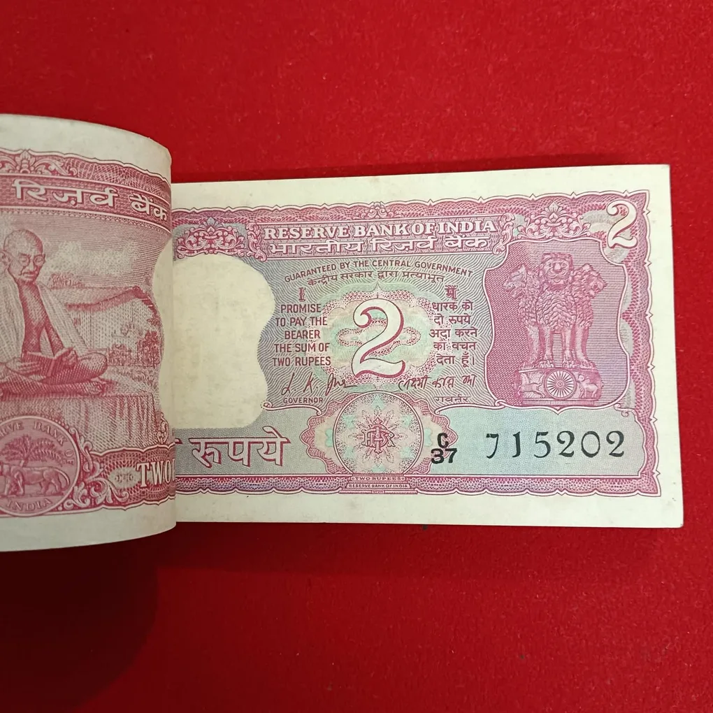 Extremely Rare Two Rs Back Side Mahatma Gandhi Ji Full Serial Bundle Governor LK Jha Reserve Bank of India 715201