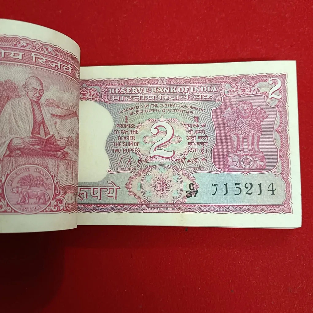 Extremely Rare Two Rs Back Side Mahatma Gandhi Ji Full Serial Bundle Governor LK Jha Reserve Bank of India 715201