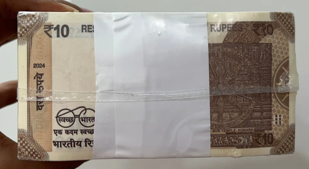 786001 ( Full Fancy Number pack rim + 786786 ) 10 Rupees 2024 RBI Governor Sanjay Malhotra Sealed 1000 note pack RIM