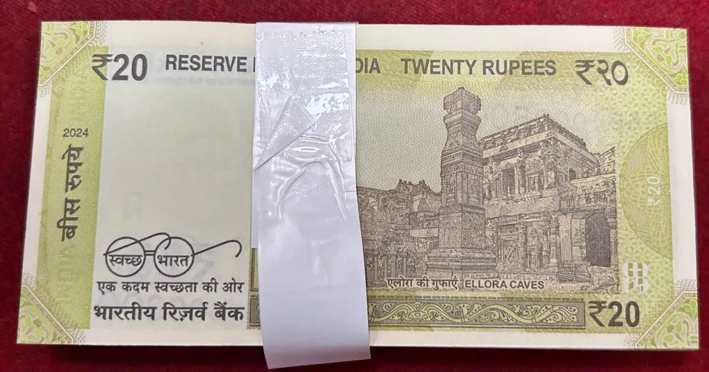 ( 000701 - 000800 ) INCLUDING 000786 FANCY NUMBER 20 RUPEES 2024 GOVERNOR SHAKTIKANT DAS RARE GEM UNC SERIAL PACKET