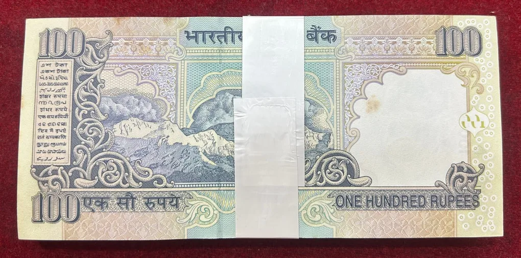 100 RUPEES GOVERNOR Y.B.REDDY RARE 100 NOTE UNC SERIAL PACKET