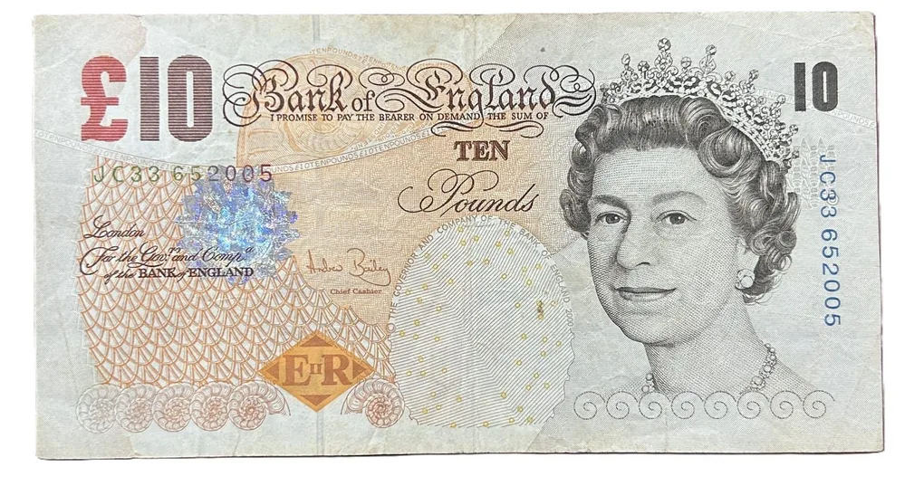 England 10 Pounds - Elizabeth II (Charles Darwin) Rare Note #B2