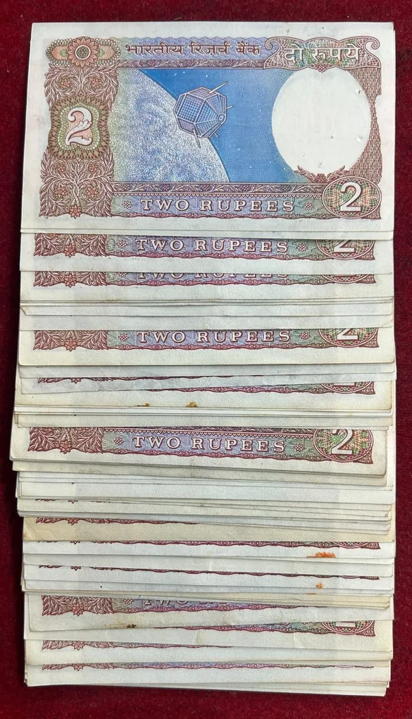 2 RUPEES SATELLITE MIX GOVERNOR UNC (100 NOTE)#B-5