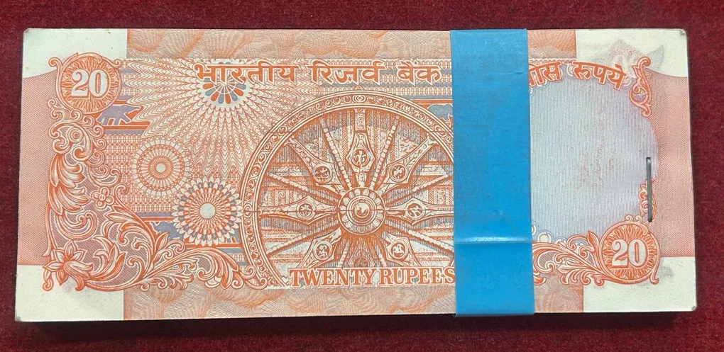 20 RUPEES OLD ISSUE GOVERNOR BIMAL JALAN RARE (100 NOTE) SERIAL PACKET