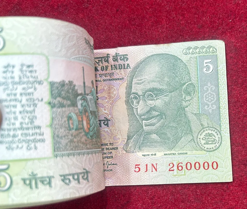 5 RUPEES (GANDHI) GOVERNOR BIMAL JALAN RARE (100 NOTE) SERIAL PACKET