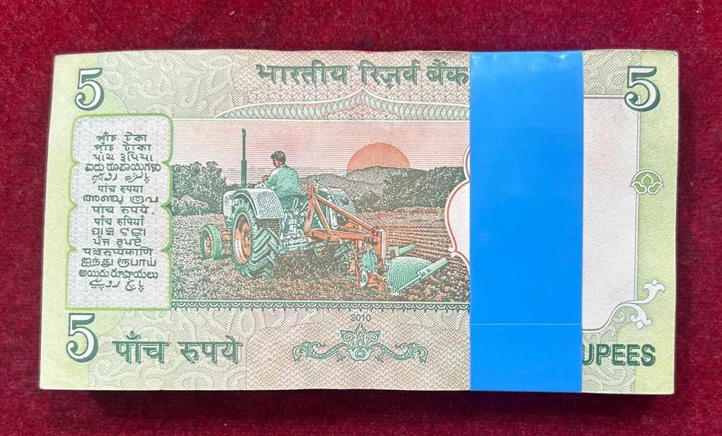 5 RUPEES (GANDHI) GOVERNOR D.SUBBA RAO RARE (100 NOTE) SERIAL PACKET