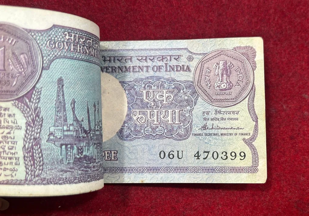 1 RUPEES GOVERNOR S. VENKITRAMANAN RARE (87 NOTE) SERIAL PACKET (FIRST 12 NOTE + LAST 1 NOTE MISSING PACKET))