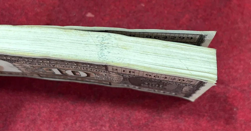 10 Rupees (Black Boat) Governor S. Venkitramanan (93 Note) Rare Packet(First 6 Note + last 1 Note Missing)