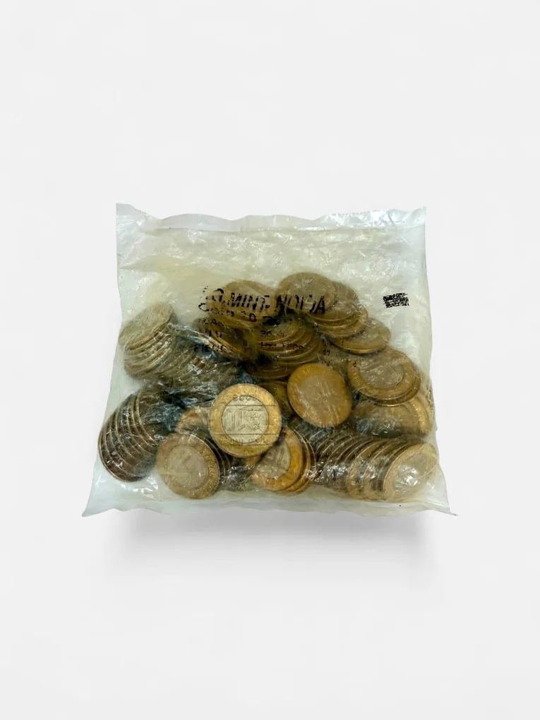 Rs 10 Cross Variety Republic India Noida Issue 100 Coin Pouch Seal Unique and Rare