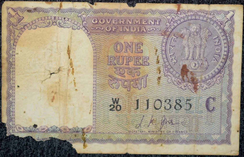 1 Rupee of Republic India (AD 1957) L.K Jha Signature - Sau (100) Naye paise in coin on the back