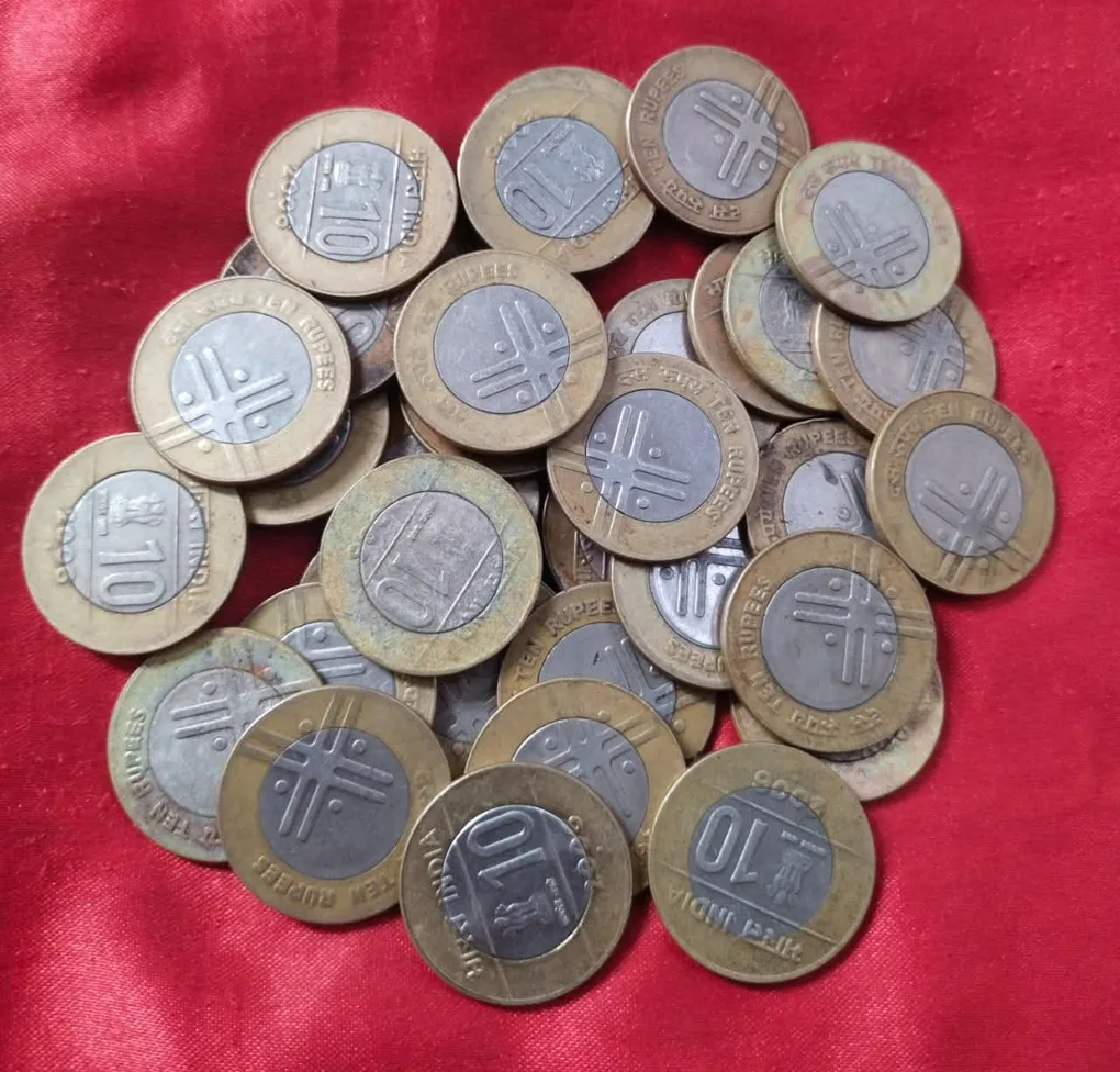 Ten Rs Croos Scare Coin 2006 Year Noida Mint 50 Pcs Given Reserve Bank of India