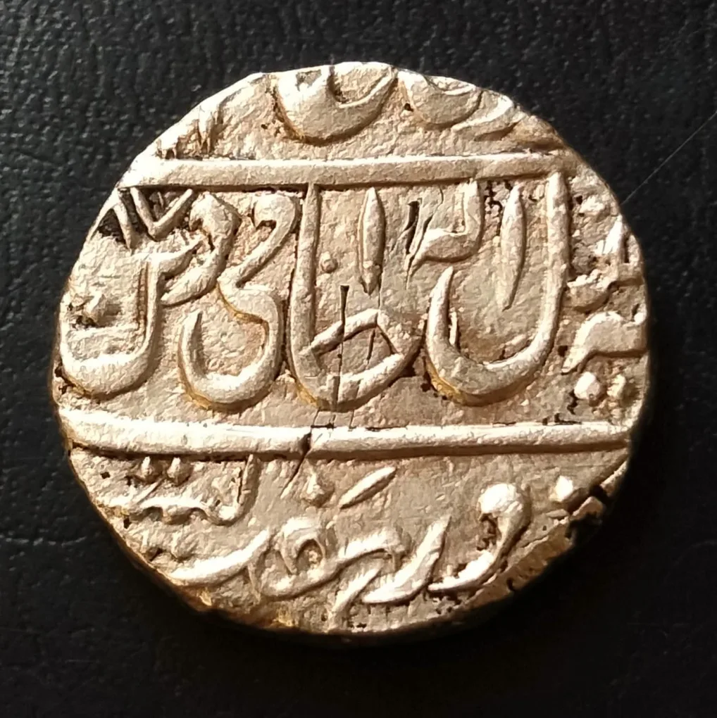 INDIA🇮🇳 PRINCELY STATE Silver Rupee GWALIOR STATE fort mint. Big flan 🥦 Weight 11 gm
