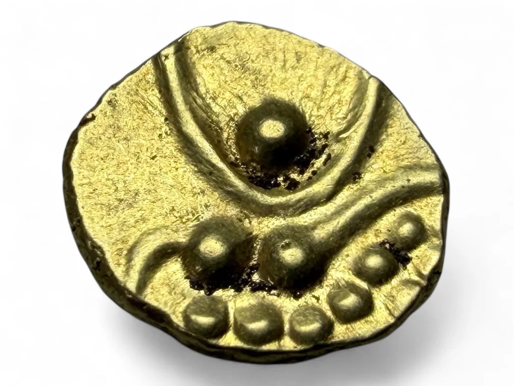 Viraraya Fanam Tamil Nadu Ganesh Motif Mysore Gold Fanam Issue Very Unique and Rare Gold Issue