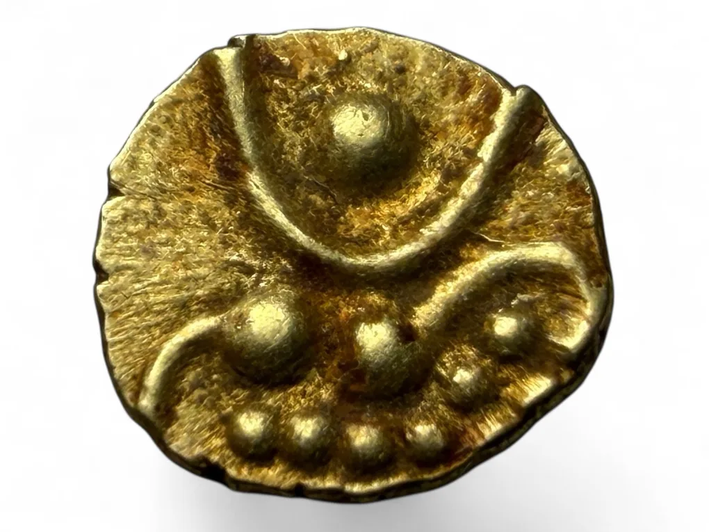 Viraraya Fanam Tamil Nadu Ganesh Motif Mysore Gold Fanam Issue Very Unique and Rare Gold Issue