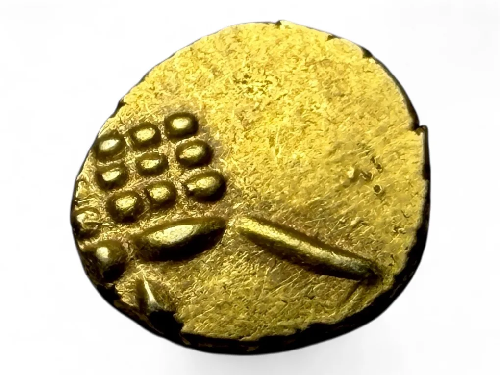 Viraraya Fanam Tamil Nadu Ganesh Motif Mysore Gold Fanam Issue Very Unique and Rare Gold Issue