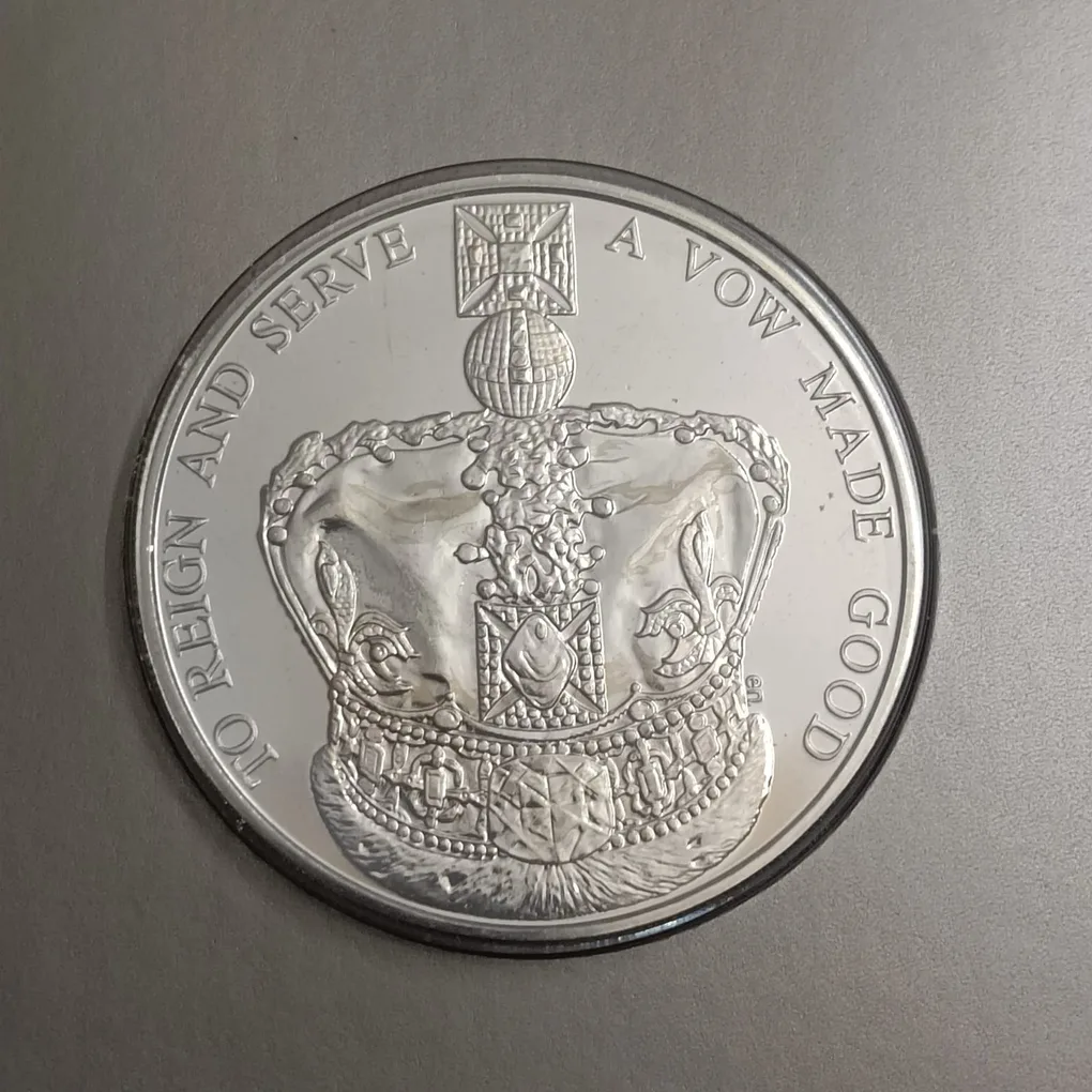 Extremely Rare The Queen's Coronation 60th Anniversary Five Pounds Elizabeth 1953-2013 To Reign And Serve Issued The Royal Mint