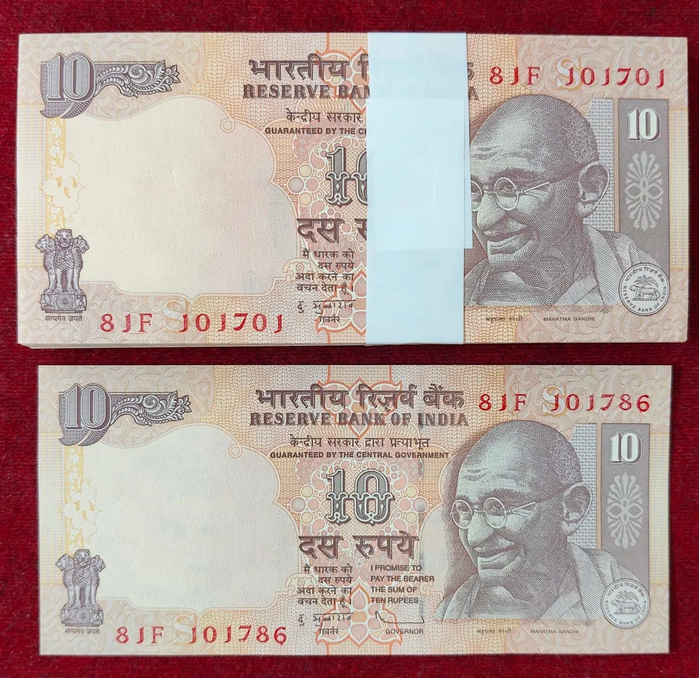 10 RUPEES GOVERNOR D.SUBBARAO (S INSERT 2010) RARE GEM UNC SERIAL PACKET WITH FANCY NUMBER ENDING 786