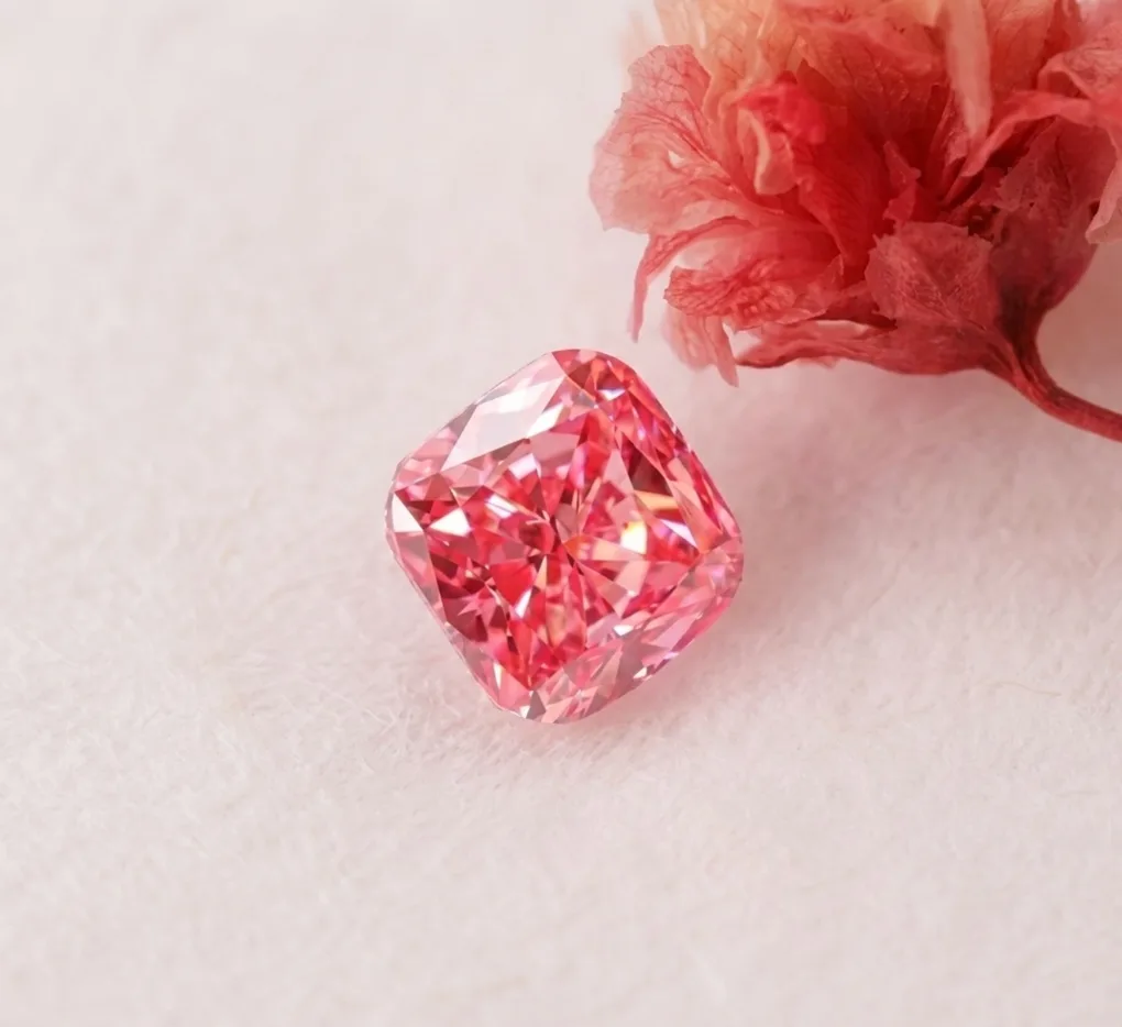 Rare 2 Carat Pair Shape Lab Grown Diamond Top Fancy Pink Color Excellent Quality Exceptional Collectible Unique and Rare