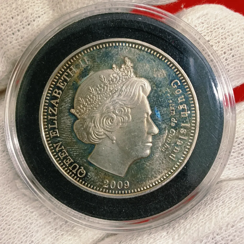 Rare Queen Elizabeth Proof Coin Saint Helena Ascension and Tristan da Cunha › Gough Island 1 Crown 2009 - Elizabeth II Rare Coin