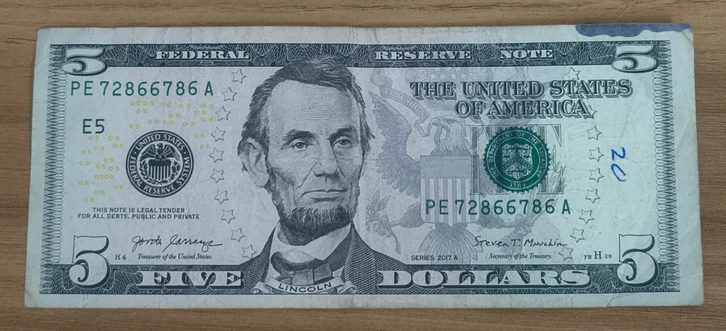 United States 5 Dollars Federal Reserve rare Note with Fancy Number Ending 786