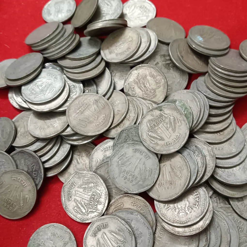 One Rs Scare Coins Copper Nickel 1988,89,99,90,91 Years 50 Pcs Given Hyderabad Mint Republic of India