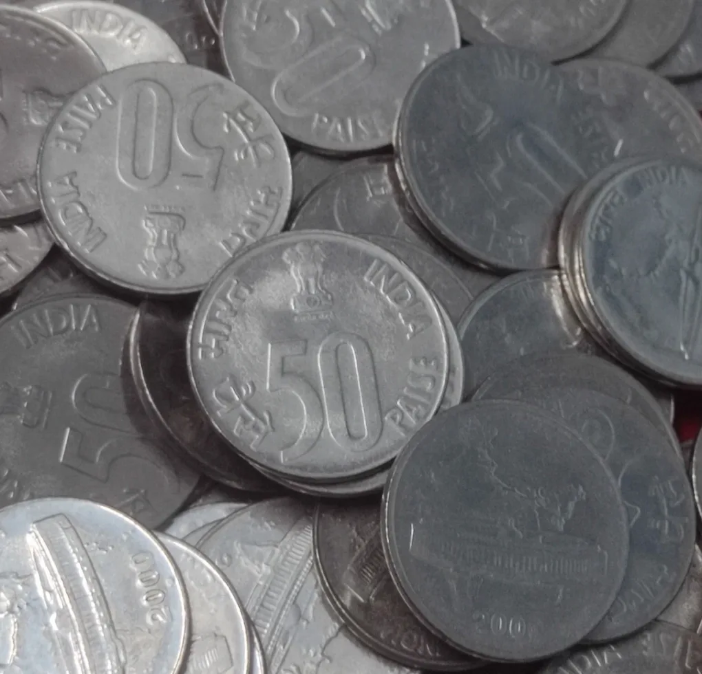 50 PAISE INDIAN PARLIAMENTARY BUILDING, INDIAN MAP , NOIDA MINT - ROUND DOT YEAR 2000 UNC CONDITION LOT OF 50 COIN PRICE