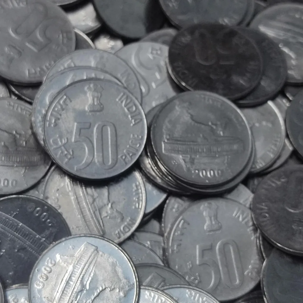 50 PAISE INDIAN PARLIAMENTARY BUILDING, INDIAN MAP , NOIDA MINT - ROUND DOT YEAR 2000 UNC CONDITION LOT OF 50 COIN PRICE