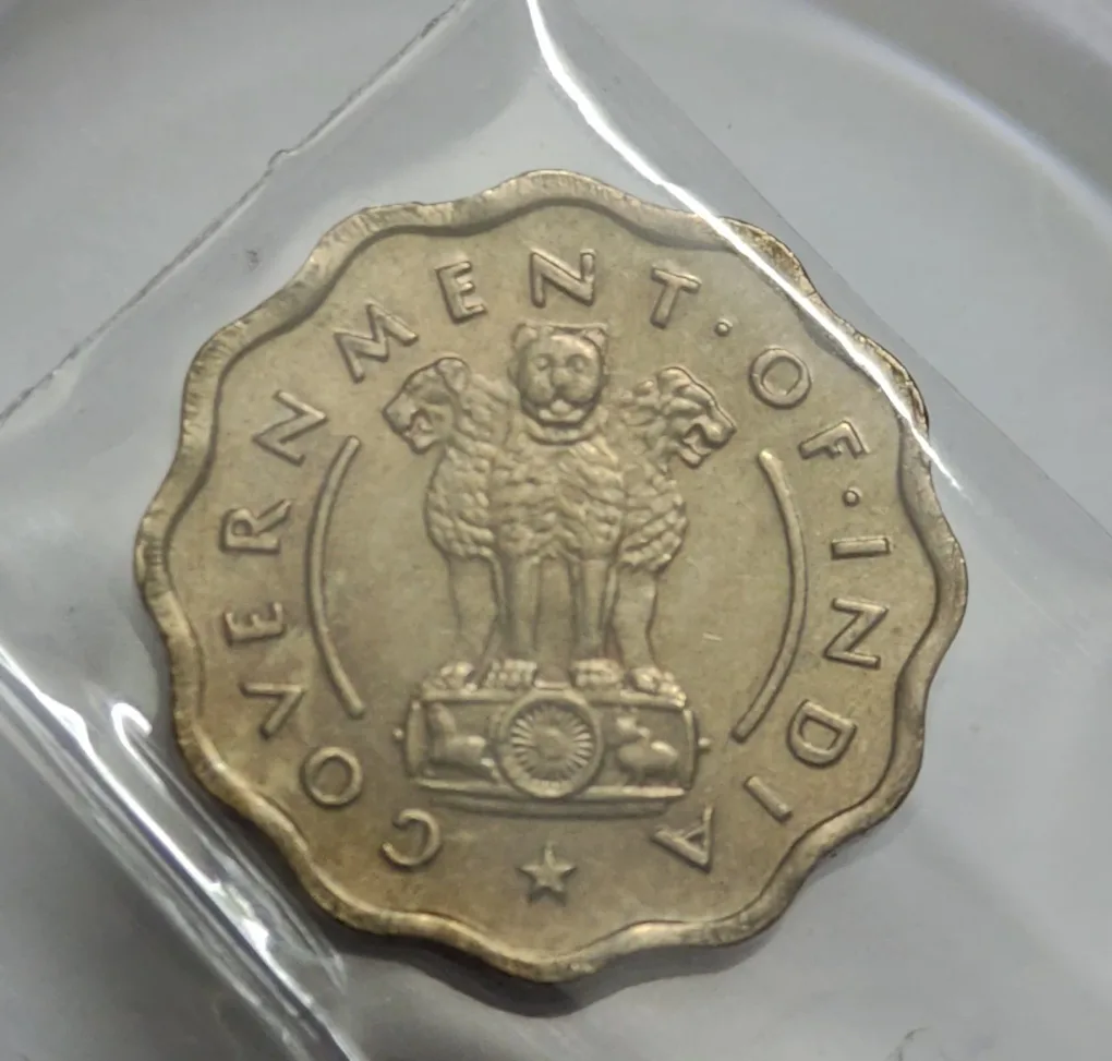 Bull One Anna 1954 Mumbai Mint Copper Nickel Coin UNC