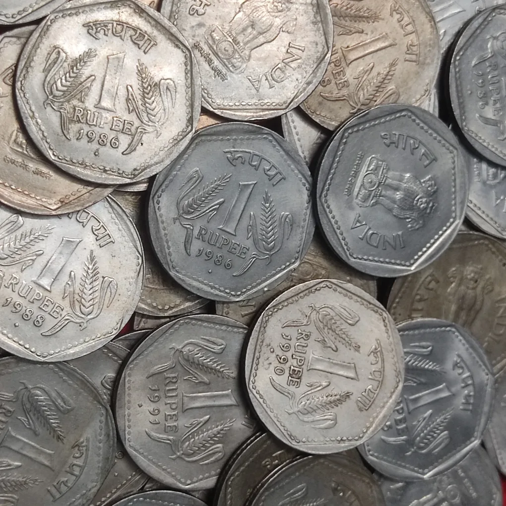 LOT OF 40 COIN - ONE RUPEES  - MIX YEAR  LOT PRICE
