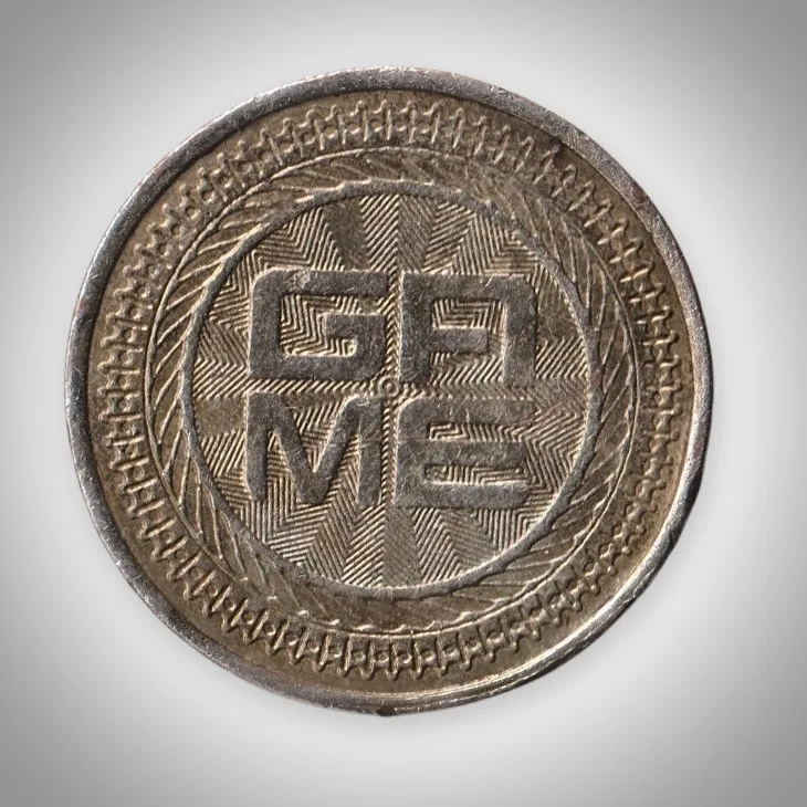 Game Wreath and Four Leaf Clover Amusement Arcade Game Token 25 mm Brass # A661