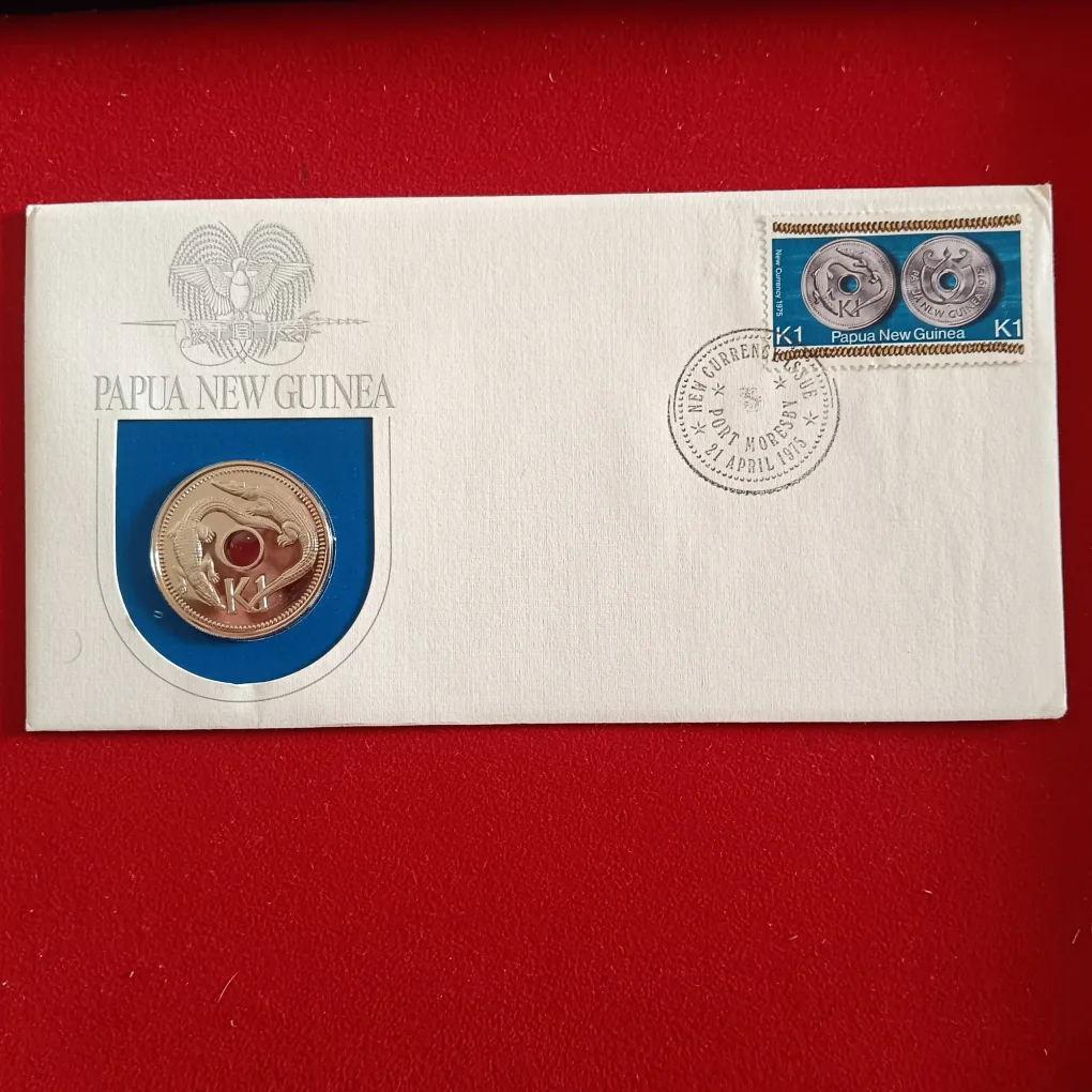1975 PNG Papua New Guinea PNC with Proof 1 Kina Toea K1 t Proof Coin and Matching Stamp