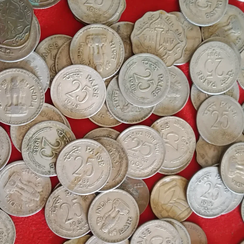 Scare Coin 25 Paise Copper Nickel Mix Scare Year Only 79 Pcs Given Republic of India