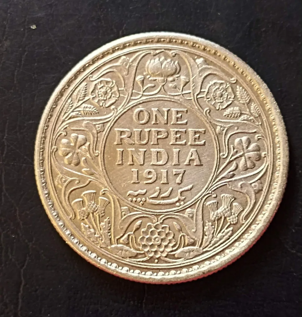 Silver British India  King and emperor George v  Denominaton 1 ₹ Year 1917 Excellent condition  Same and similar piece available