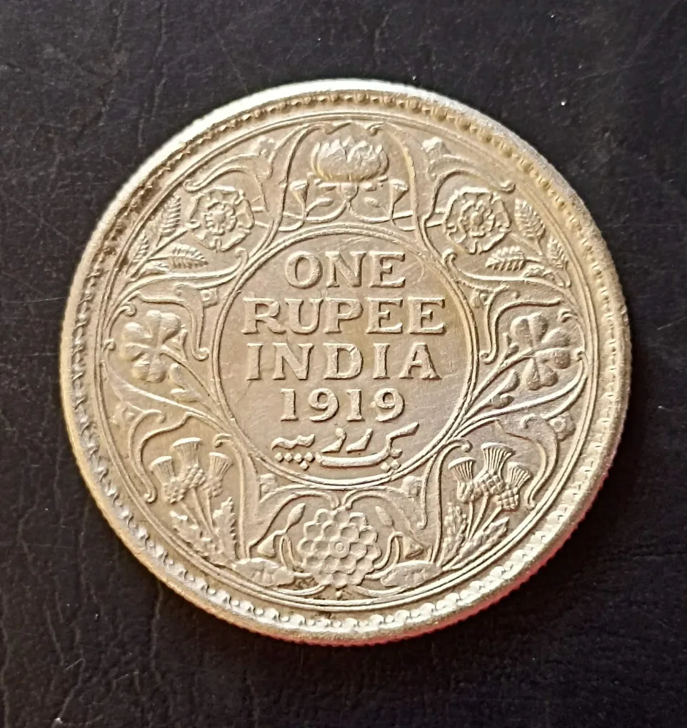 Silver British India  King and emperor George v  Denominaton 1 ₹ Year 1919 Excellent condition  Same and similar piece available