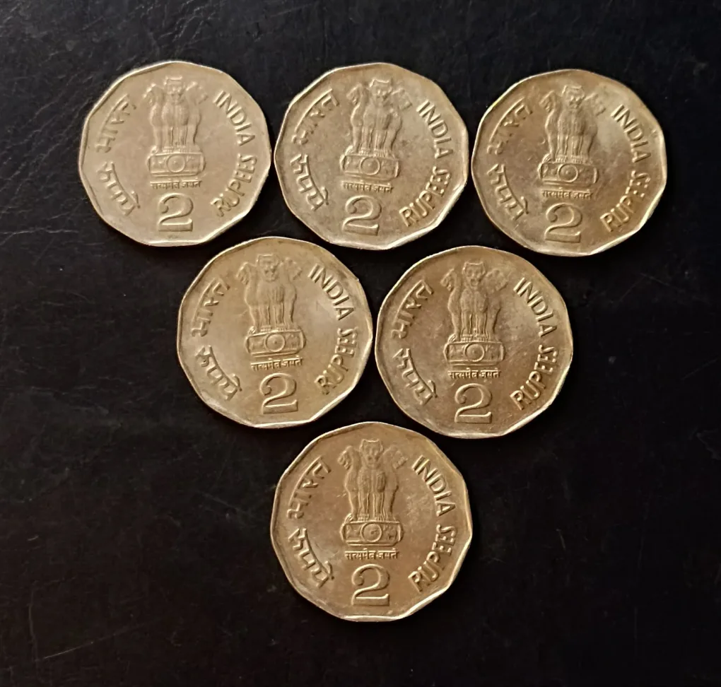 Republic India  Denominaton 2 ₹ Metal copper nickel  Same and similar piece available
