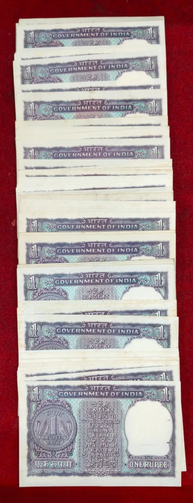 1 Rupees (Big Coin) Mix Year Mix Governor Rare Unc (100 Note Lott)