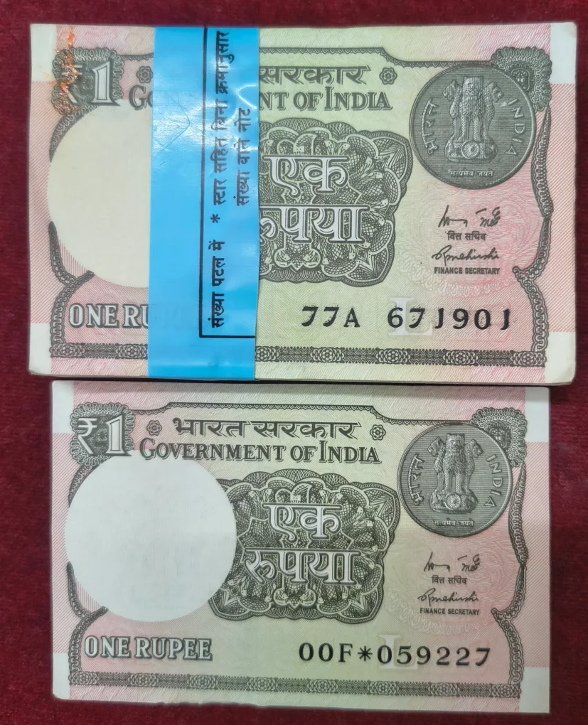 ONE RUPEES 2015 GOVERNOR Rajiv Mehrishi RARE SERIAL PACKET ( LAST NOTE *STAR)