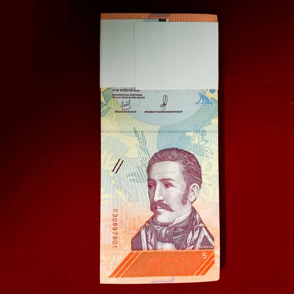 Rare 5 CINCO BOLIVARES Full Serial Bundle Gem Unc Condition Year 2018 Central Bank of Venezuela 30897801