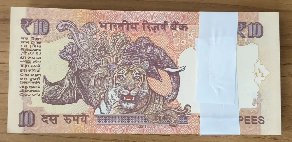10 RUPEES ( U INSERT 2016 ) GOVERNOR RAGHU RAM G. RAJAN RARE GEM UNC SERIAL PACKET