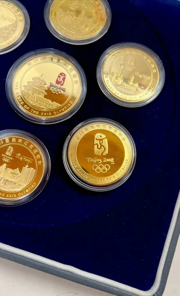 China Medallion Set 2008 Beijing, Olympic games Rare Gold - Plated Commemorative ( 8 Coin Set ) with Beautiful wooden box and certificate