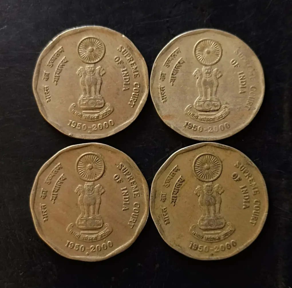 Republic India  Denominaton 2₹ Backside supreme court of India  Metal copper nickel  Same and similar piece available