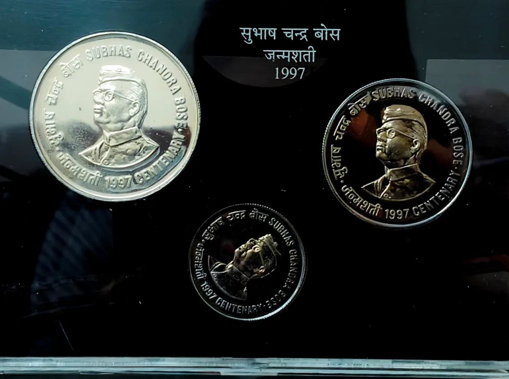 1997 – Subhash Chandra Bose Centenary UNC 3 Coins Set ( Rs.100, Rs. 50, Rs.10 ) Calcutta (Kolkata) Mint